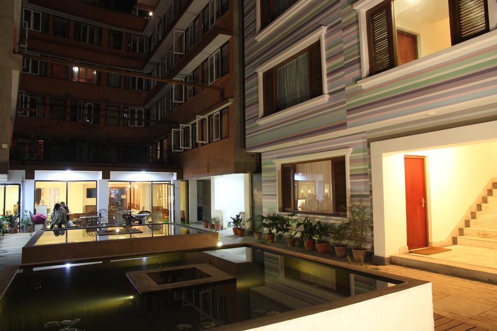 Potala Guest House Катманду Екстер'єр фото