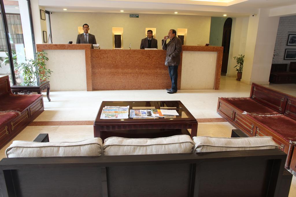 Potala Guest House Катманду Екстер'єр фото