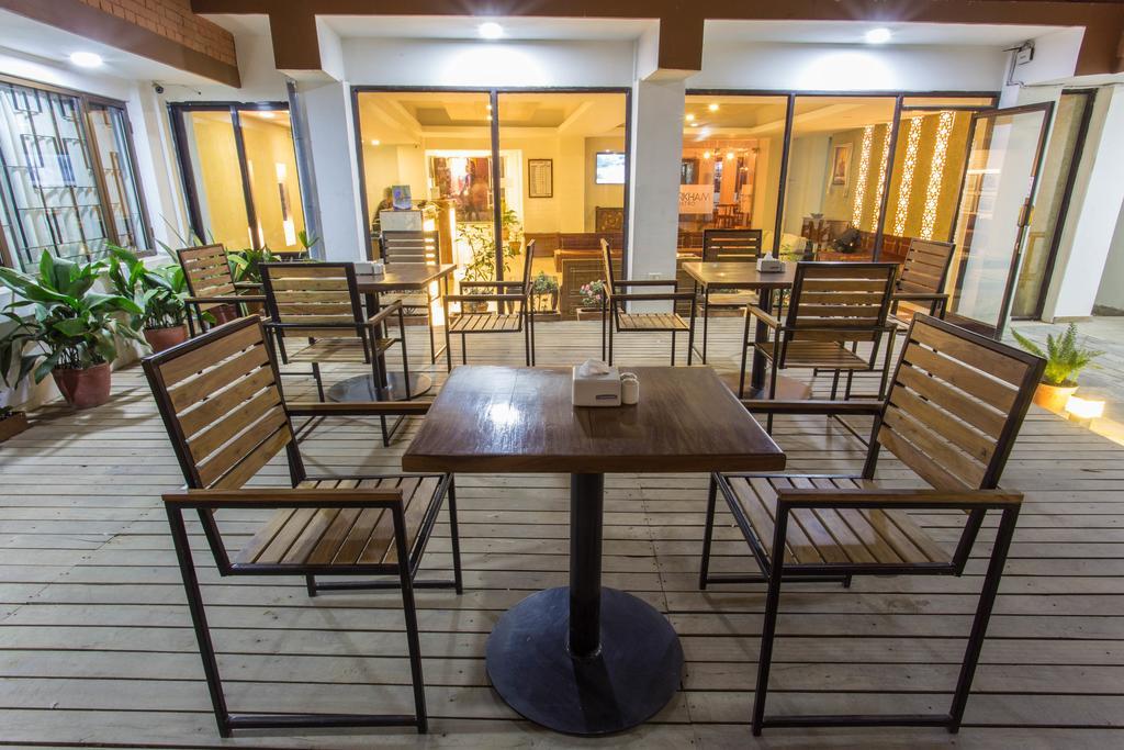 Potala Guest House Катманду Екстер'єр фото