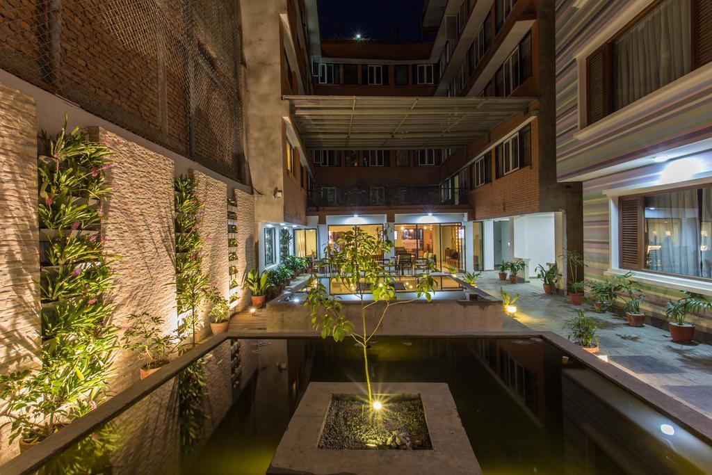 Potala Guest House Катманду Екстер'єр фото