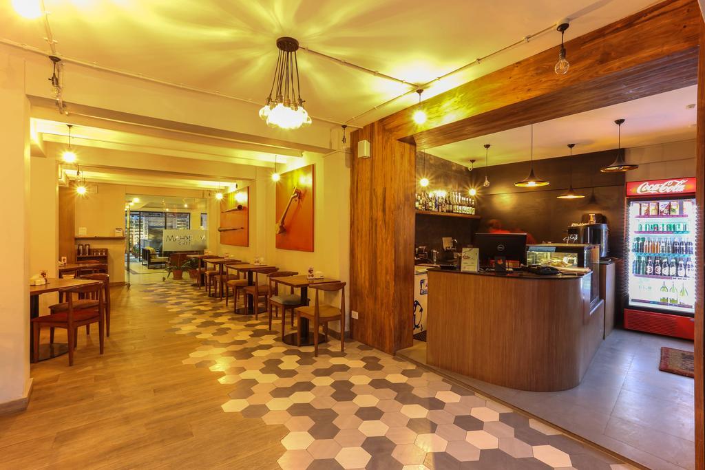 Potala Guest House Катманду Екстер'єр фото