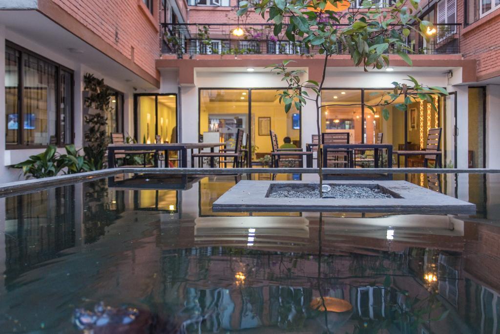 Potala Guest House Катманду Екстер'єр фото