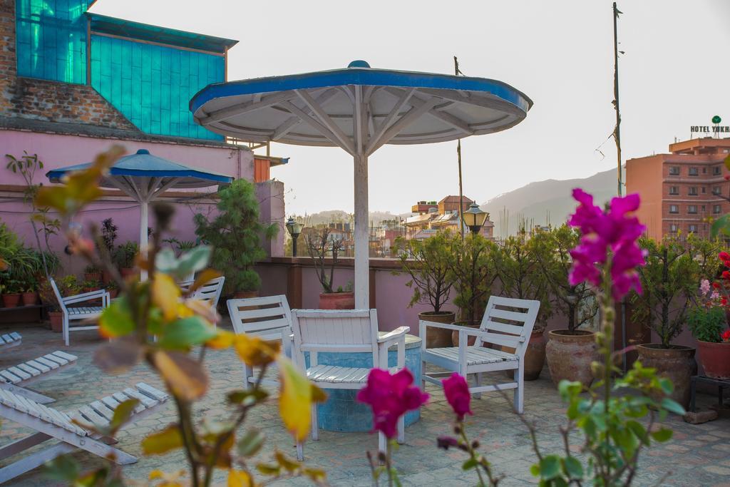 Potala Guest House Катманду Екстер'єр фото