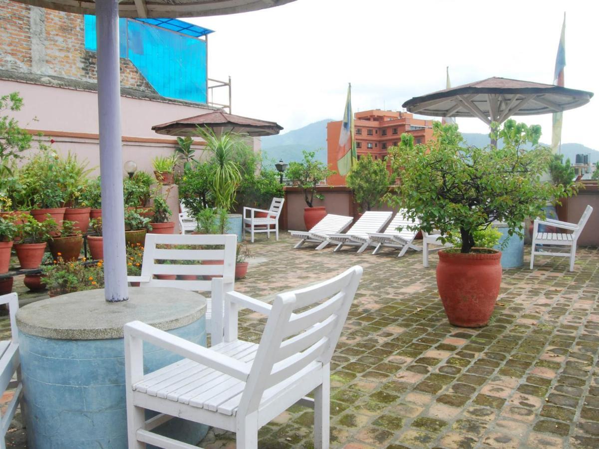 Potala Guest House Катманду Екстер'єр фото