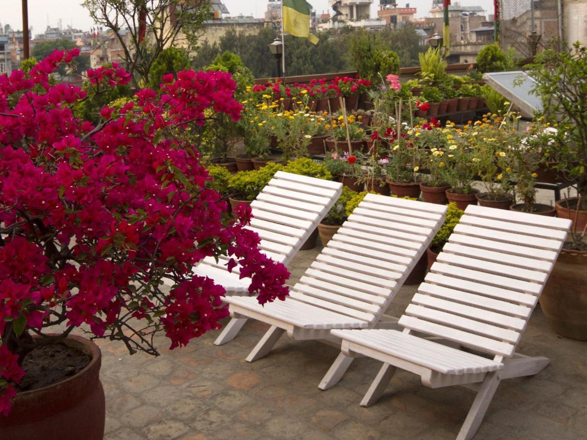 Potala Guest House Катманду Екстер'єр фото